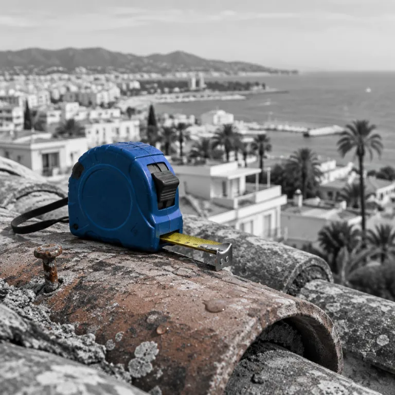 Choisir un couvreur à Cannes : le guide exigeant pour une toiture durable